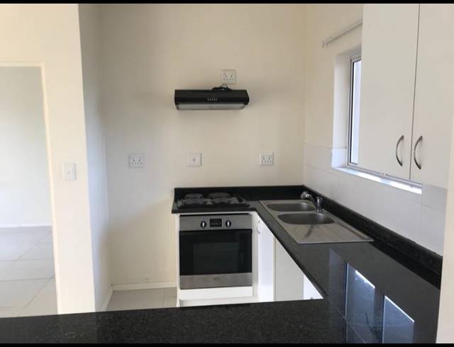 1 BEDROOM APARTMENT FOR SALE IN SHEFFIELD BEACH